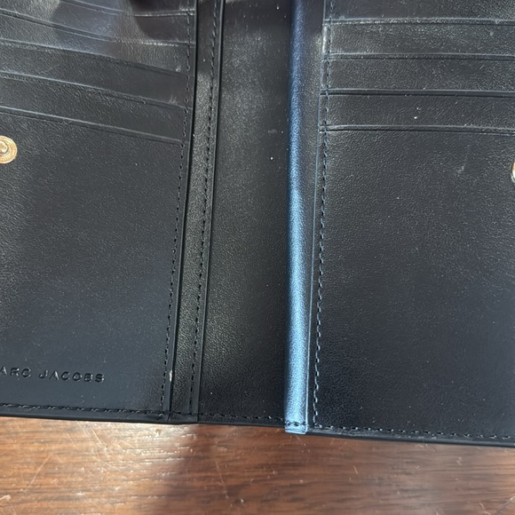Marc Jacob’s wallet - Picture 2 of 2